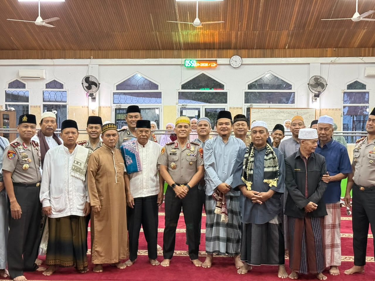 Melalui Subuh Keliling, Kapolda Bengkulu Pererat Kedekatan dengan Masyarakat di Masjid Umar Bin Khatabb