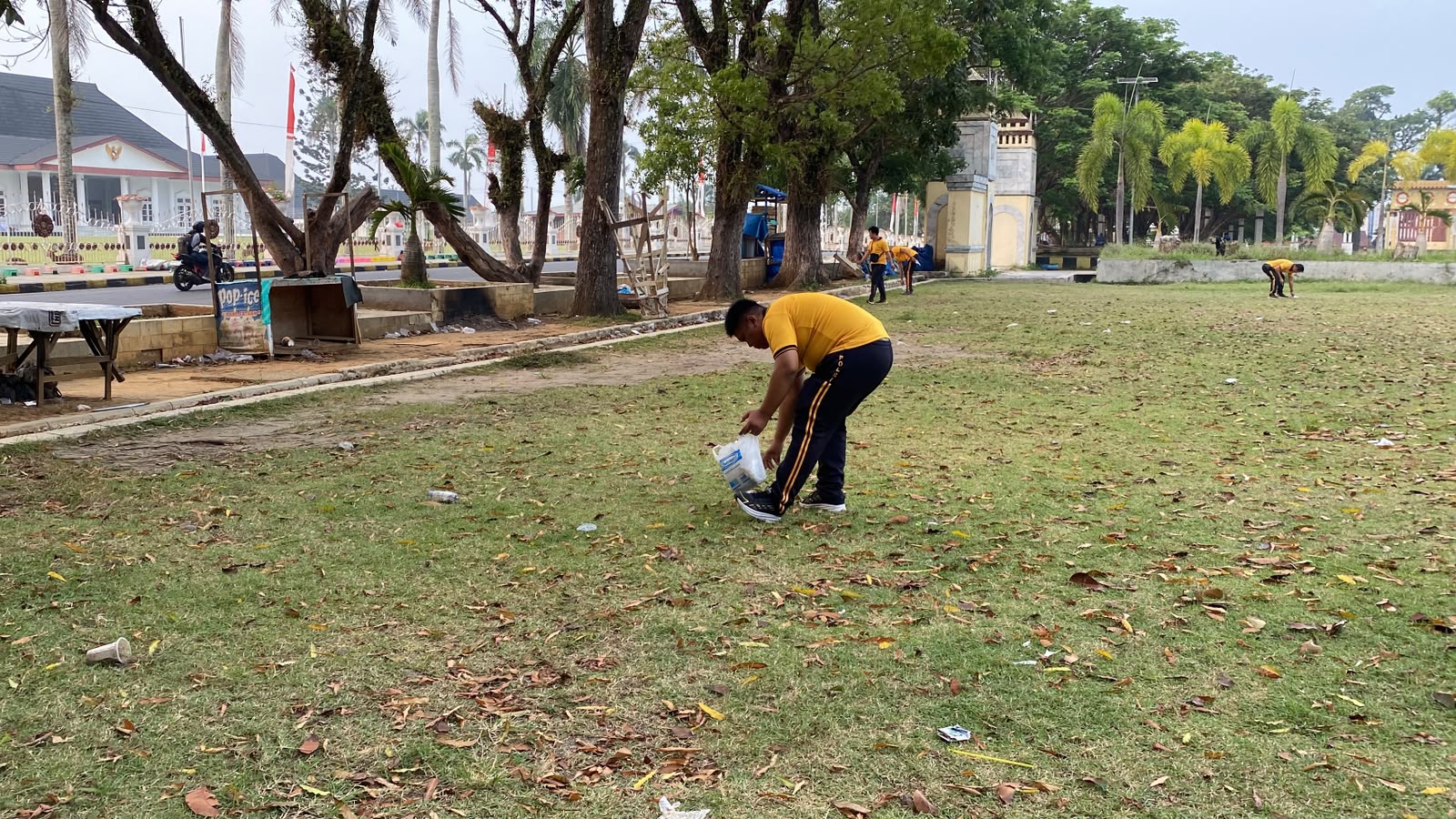 Green Policing, Polda Bengkulu dan Polres Jajaran Bersama Masyarakat Jaga Lingkungan dan Ruang Publik
