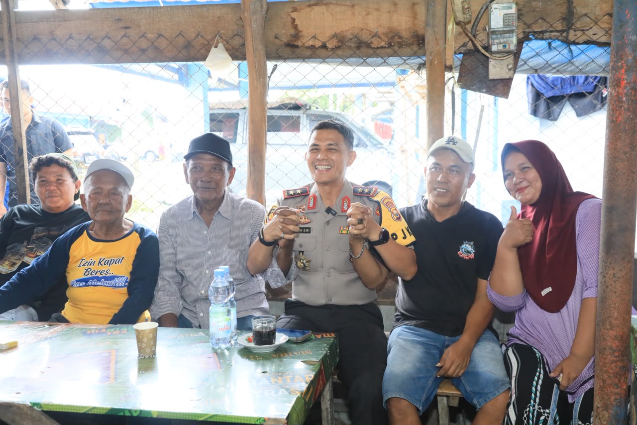 Polisi Bersama Masyarakat, Kapolda Bengkulu Turun Langsung Temui Nelayan Pulau Baai
